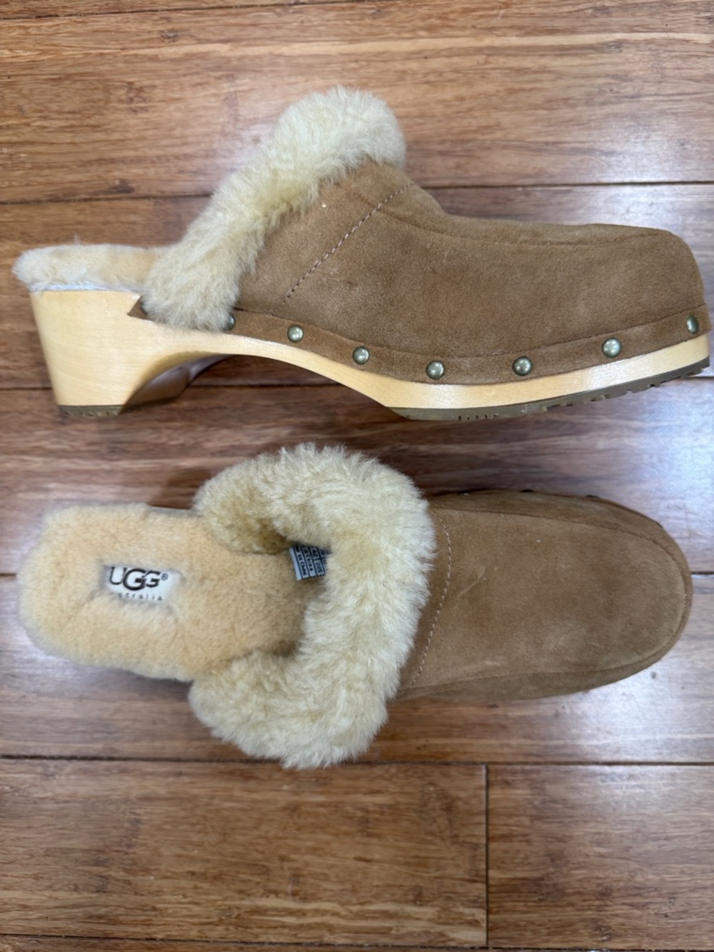 New! UGG Australia Kalie tan suede shearling-lined wooden clogs